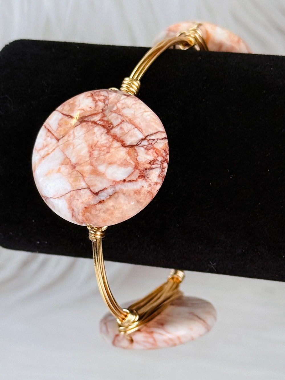 Wired wrapped goldtone, three stone bangle bracelet - Picture 4 of 14
